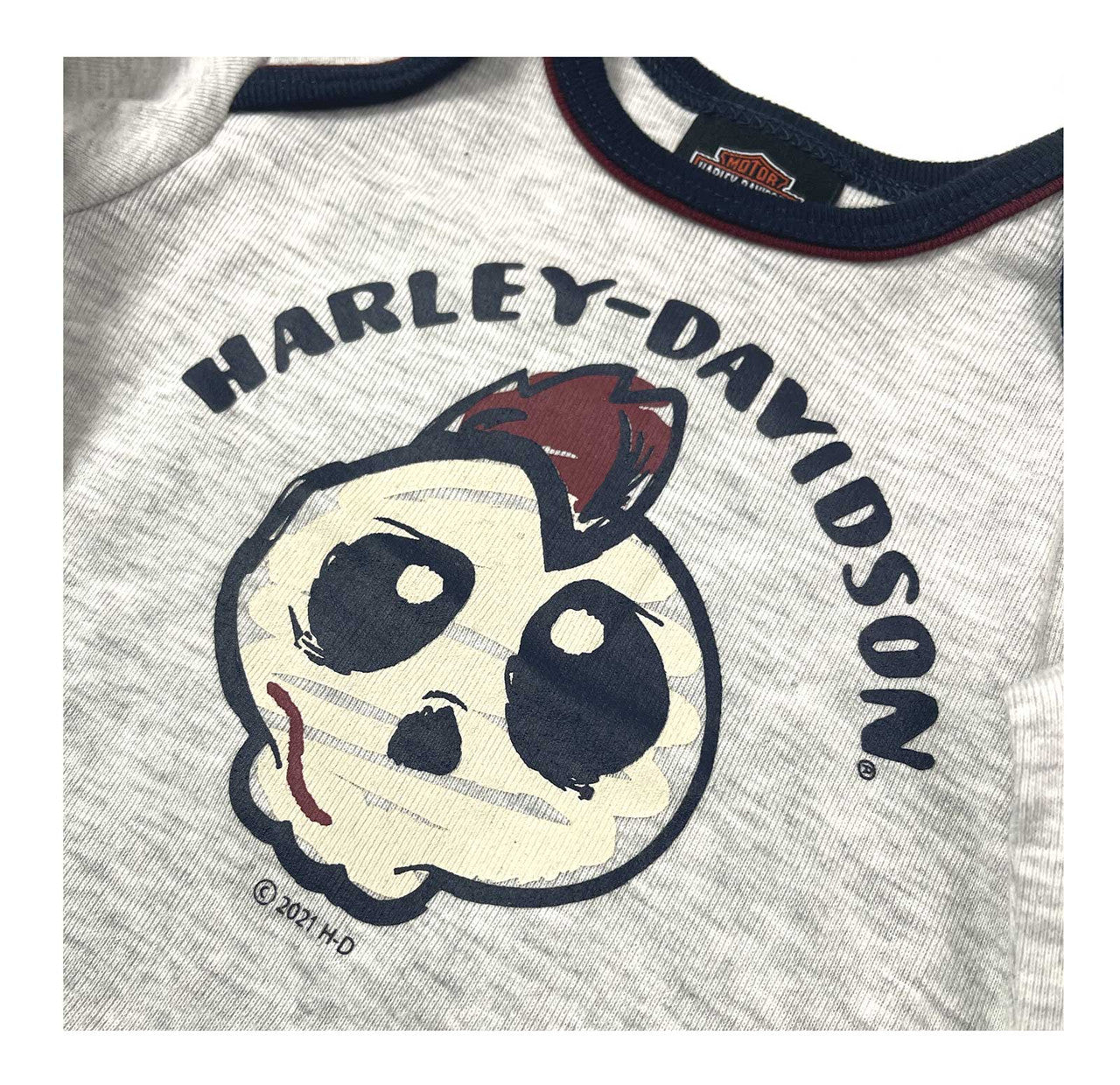 
                  
                    Harley-Davidson® Newborn Boys' 3-Piece Bodysuit, Bib & Beanie Set | Light Grey
                  
                