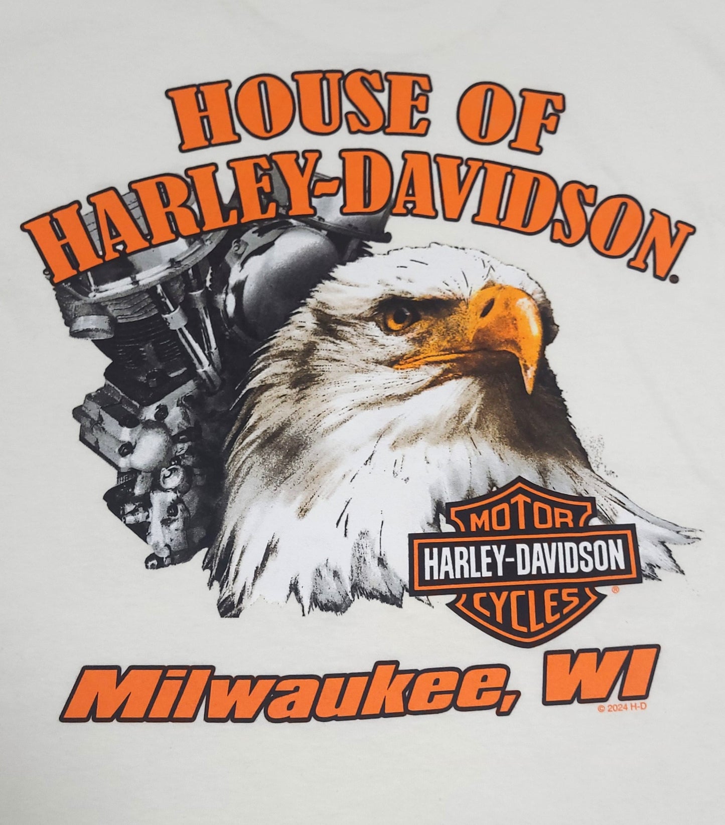
                  
                    Harley-Davidson® Men's Bar & Shield® Long Sleeve T-Shirt | White
                  
                